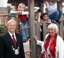 Albert Glöckner mit dem Bundesfamilienministerin a.D. Renate Schmidt